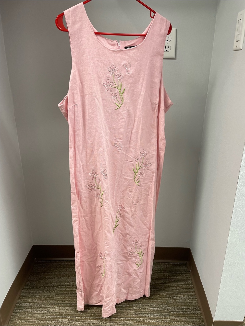 Leslie Fay Light Pink Embroidered Maxi Dress